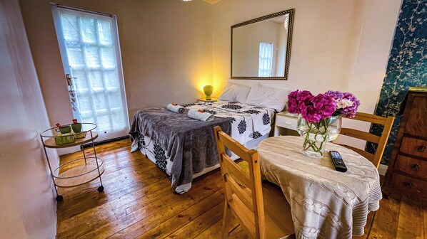 WiFi、ベッドシーツ