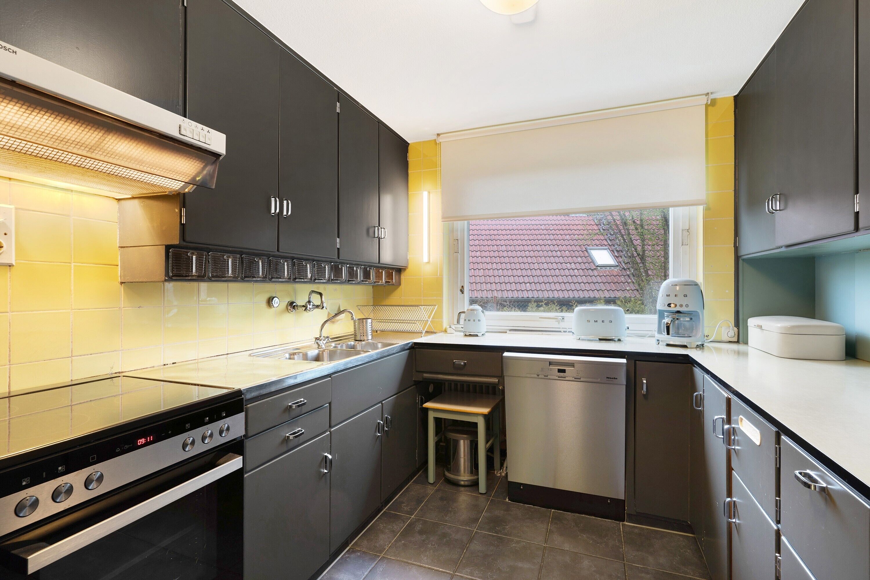 Kühlschrank, Ofen, Herdplatte, Geschirrspüler