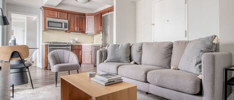 Fernseher, Stereoanlage