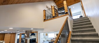 New Renovation!  Gorgeous Lake Views!  Outdoor Hot Tub, Huge open concept rooms!