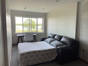 3 chambres, fer et planche à repasser, lit parapluie, Wi-Fi