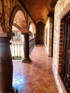 Hallway - Hotel Santa Irene (San Pedro Cholula)