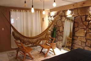 2 bedrooms, blackout curtains, iron/ironing board, free WiFi