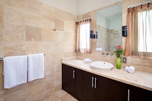 Villa Luxe, 5 chambres, vue mer | Salle de bain