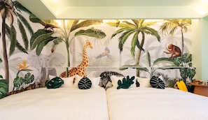 Elite Room, 2 Queen Beds, Non Smoking, Mountain View