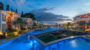 4 outdoor pools, open 9:00 AM to 10:00 PM, pool umbrellas, sun loungers