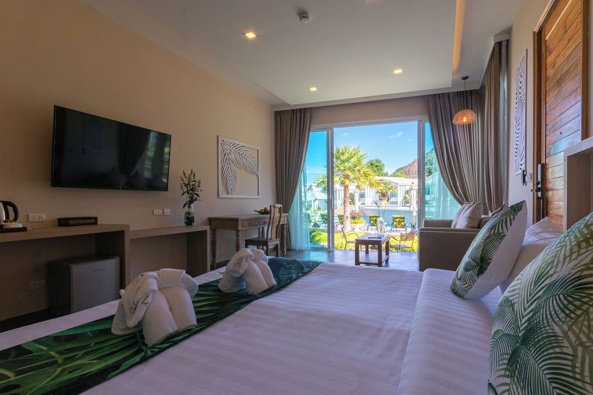 Deluxe Private Plunge Pool Villa