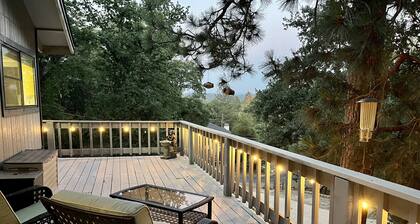 NEW Mountain Escape on Golf Course - 24mi to Yosemite