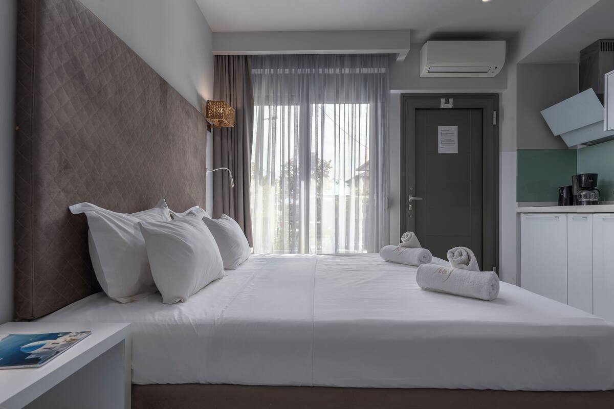 Comfort Double Ground Floor | WiFi (free), bed sheets