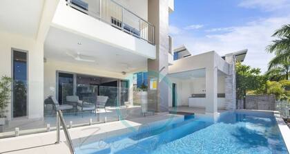 Zen Bayview Bliss - Luxury Mansion