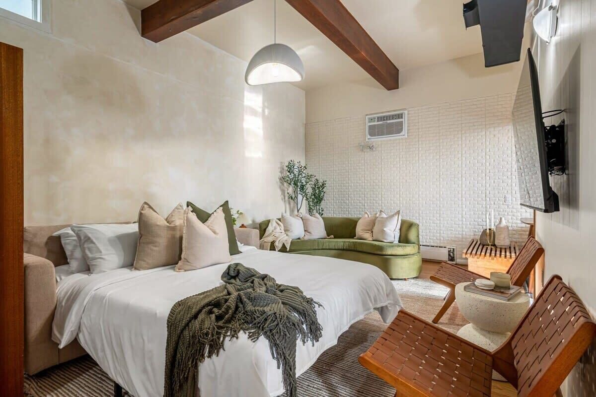 1 chambre, bureau, fer et planche à repasser, Wi-Fi