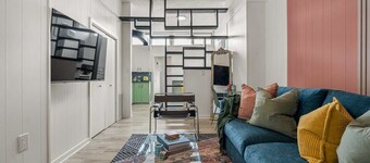 The Mango | Vibrant Oasis |Sleeps 4 | Downtown Fun