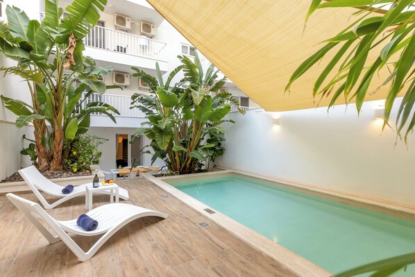 Familienapartment, Mehrere Schlafzimmer, 2 Bäder (Modern Beautiful Pool And Sea Apt) | Pool