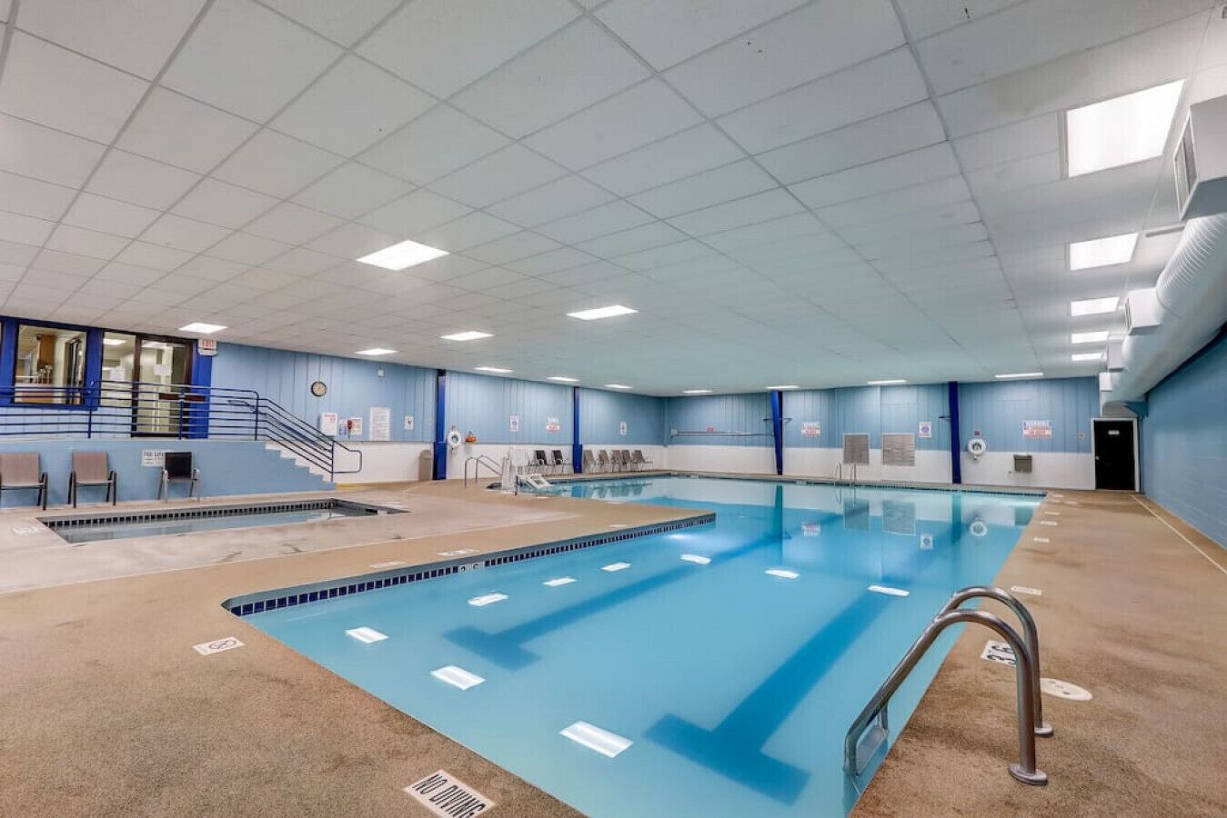 Innenpool, beheizter Pool