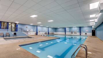 Innenpool, beheizter Pool