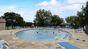 Piscine couverte, piscine chauffée
