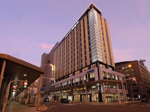 المنشأة من الخارج