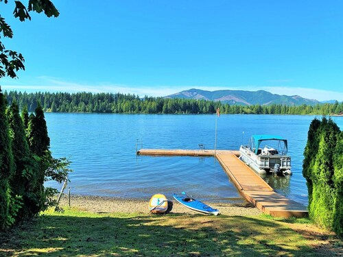 Cabin #4 Lake Nahwatzel Resort - New Tiny Cabin!