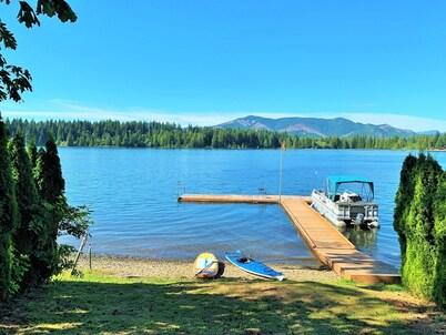 Cabin #4 Lake Nahwatzel Resort - New Tiny Cabin!