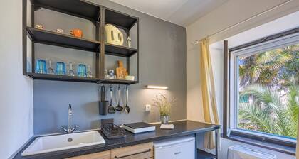 Blue Studio Apartment