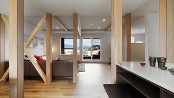 House, 3 Bedrooms | Private kitchen | Full-sized fridge, microwave, stovetop, dishwasher