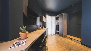 Superior-Zimmer, 1 Schlafzimmer, Nichtraucher, Gartenblick | Eigene KĂŒche | KĂŒhlschrank, Espressomaschine, Wasserkocher mit Kaffee-/Teezubehör