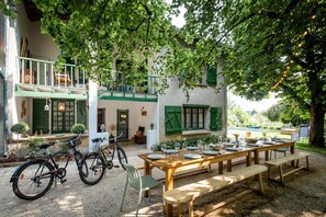 Outdoor dining - L'Hacienda Occitane- Heated pool- air conditioning (Nègrepelisse)