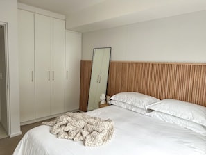 1 chambre, fer et planche Ă repasser, Wi-Fi, draps fournis
