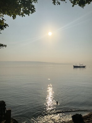 ด้านหน้าที่พัก