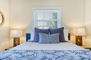 3 bedrooms, desk, iron/ironing board, travel cot