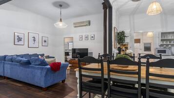 TV, fireplace, ping pong