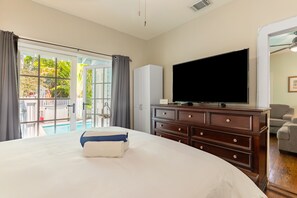 2 bedrooms, iron/ironing board, free WiFi, bed sheets - Prime Old Town Location w/ Pool, Walk to Duval Steet | Blue Heron by AvantStay (Key West)