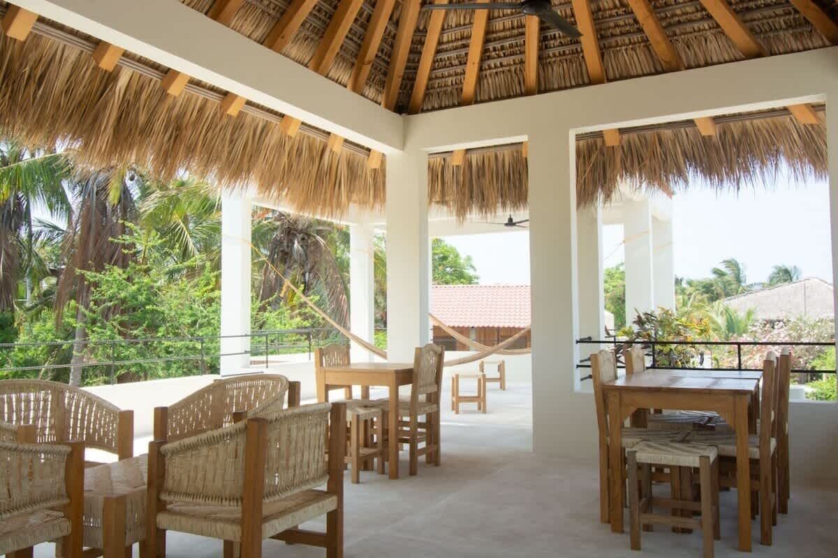 屋外ダイニングエリア