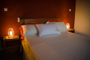 Room, 4 Bedrooms, Smoking, Balcony