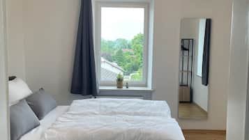 2 bedrooms, iron/ironing board, WiFi, bed sheets
