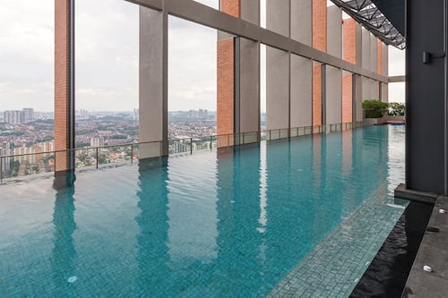 Outdoor pool, pool umbrellas, sun loungers