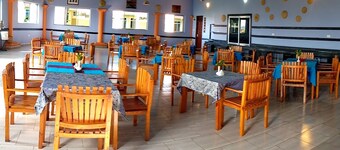 SANDMARK HOTEL SERENGETI
