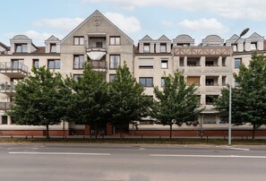 Exterior - Minimalist Apartment Poznan by Renteres (Poznan)