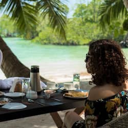 Daily cooked-to-order breakfast (INR 649 per person)