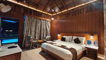 Ocean Suite Private Pool Villa - Sea Facing (Beach Front) | 1 bedroom, premium bedding, minibar, iron/ironing board