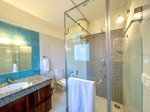 Free toiletries, hair dryer
