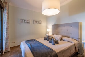 2 habitaciones, tabla de planchar con plancha y wifi gratis 