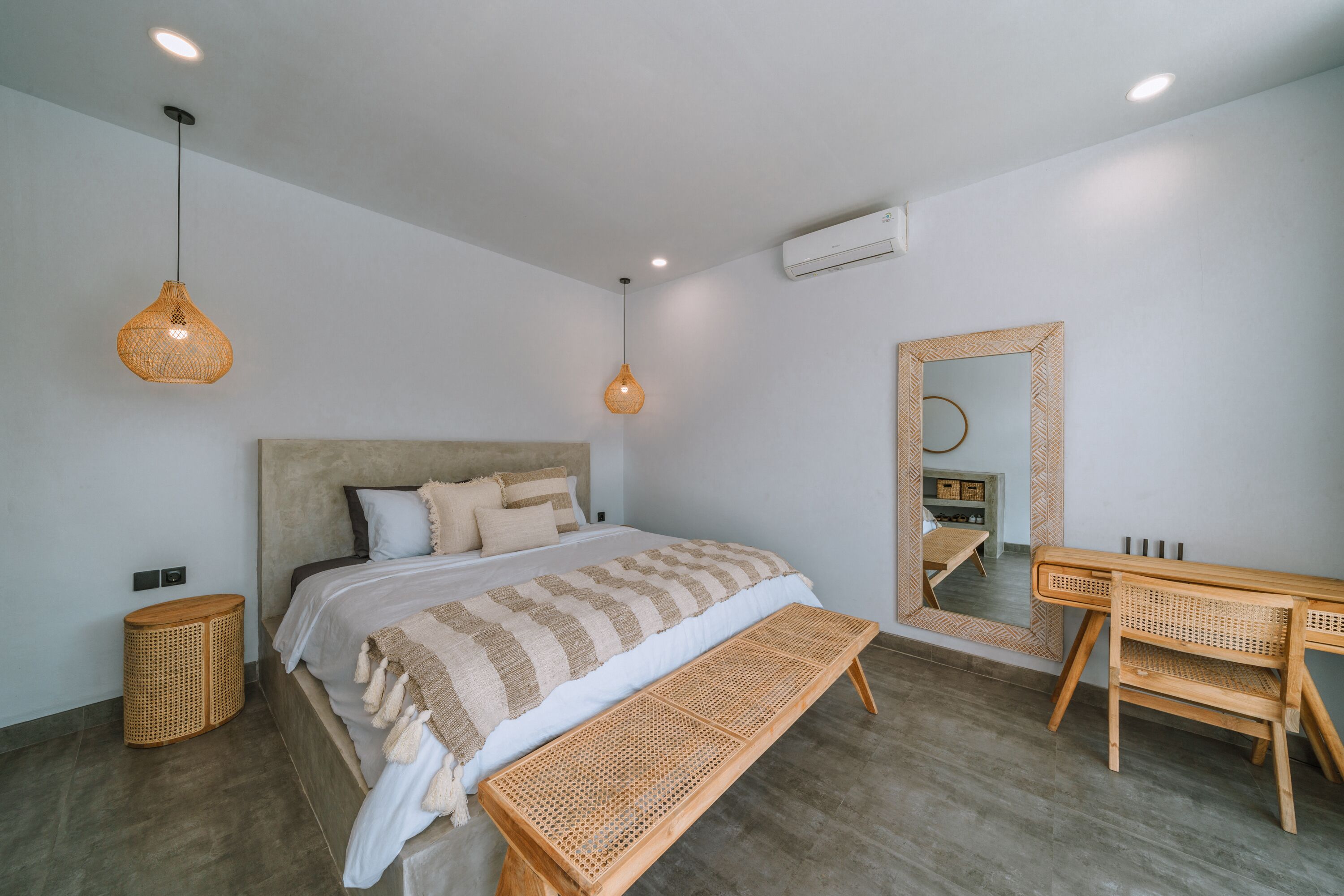 1 bedroom, in-room safe, desk