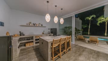 Fridge, microwave, stovetop, cookware/dishes/utensils