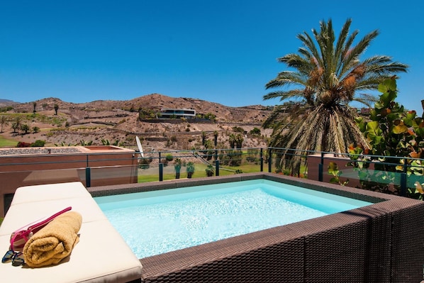 Holiday Home Swimming Pool