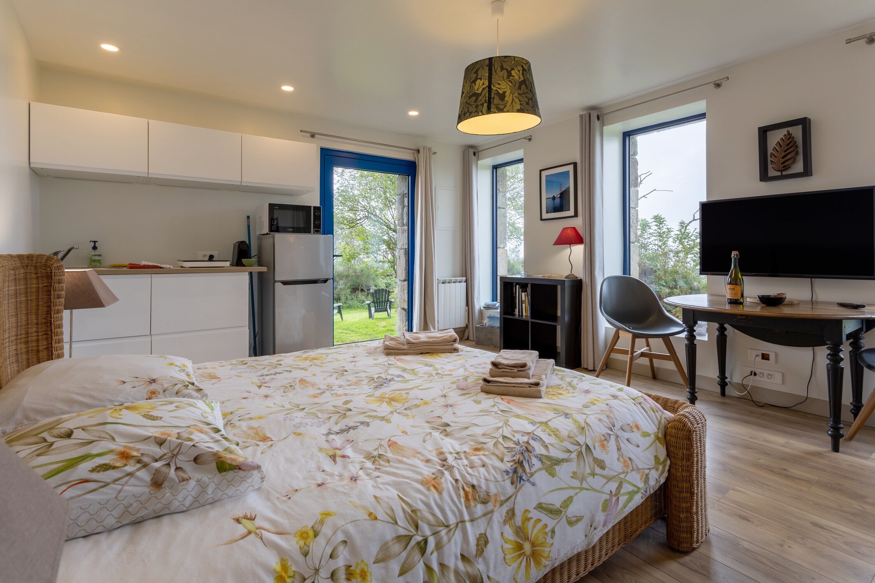 Wi-Fi gratuit, draps fournis