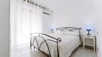 3 quartos, ferros/tábuas de passar roupa, Wi-Fi de cortesia