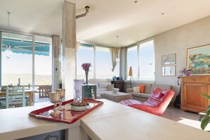 Fireplace - Vacation Home "Villa Deluxe" with Shared Pool, Private Terrace & Wi-Fi (Otranto)