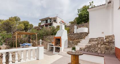 Casa de vacaciones "Casita Palmeras" con vistas a la montaña, jardín privado y Wi-Fi