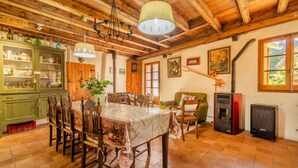 Dining - Holiday Home "Cal Barral" with Mountain View, Balcony & Wi-Fi (Ansovell)
